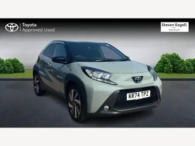 Used Toyota Aygo X 72 HP (52 kW) 2024 Green SUV