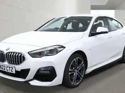 Usado BMW 218 M Sport 150 HP (110 kW) 2022 Branco Sedan