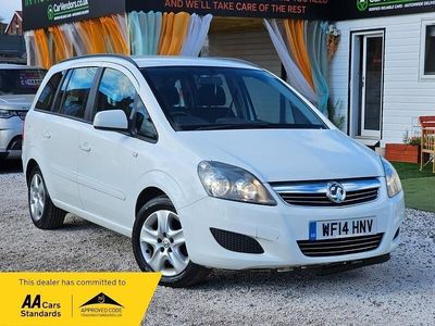 Used Vauxhall Zafira 120 HP (88 kW) 2014 White MPV