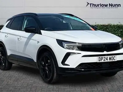 Used Vauxhall Grandland X S 225 HP (165 kW) 2024 White SUV