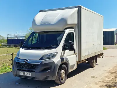 Usado Citroën Relay 160 HP (117 kW) 2016 Branco Van