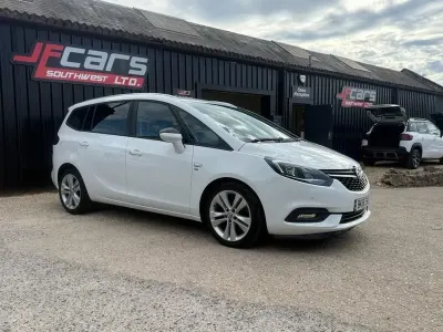 Used Vauxhall Zafira Tourer SRi 140 HP (102 kW) 2018 White MPV