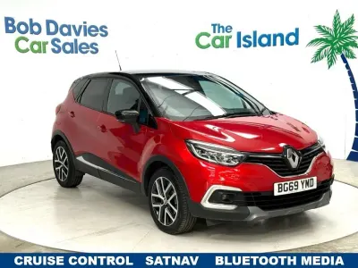Used Renault Captur Version S 131 HP (96 kW) 2019 Red SUV
