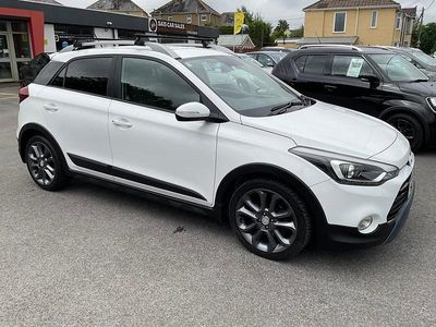 Used Hyundai i20 Active 2017 White Hatchback