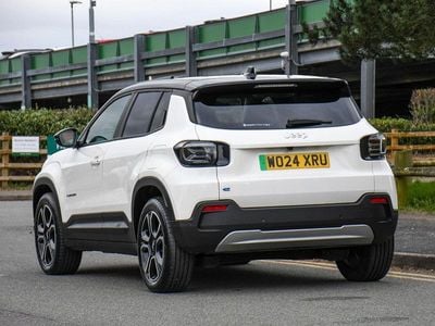 Used Jeep Avenger EV Summit 113 kW (154 HP) 2024 White SUV