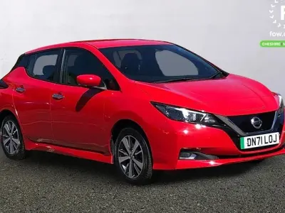 Usado Nissan Leaf Acenta 110 kW (150 HP) 2021 Vermelho Citadino