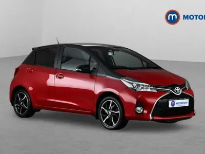 Used Toyota Yaris Design 99 HP (72 kW) 2016 Red/black Hatchback