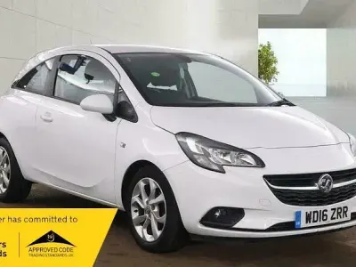 Used Vauxhall Corsa 88 HP (64 kW) 2016 White Hatchback