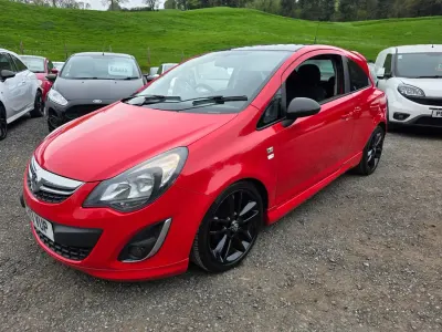 Second-hand Vauxhall Corsa Edition 2013 Roșu Hatchback