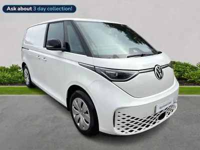 Używany VW ID. Buzz 210 kW (286 KM) 2025 Biały Minivan