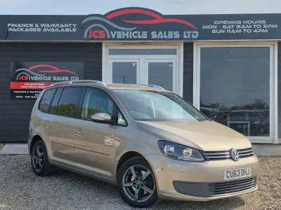 Usado VW Touran SE 105 HP (77 kW) 2013 Bege Monovolume