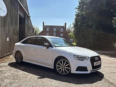 Używany Audi A3 Black Edition 150 KM (110 kW) 2018 Biały Sedan/Limuzyna