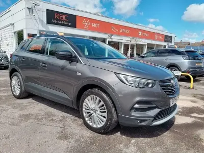 Used Vauxhall Grandland X Sport 130 HP (95 kW) 2019 Grey SUV