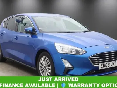 Begagnad Ford Focus Titanium 125 HK (91 kW) 2018 Blå Halvkombi