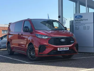 Used Ford Transit Custom 232 HP (170 kW) 2025 Red Van