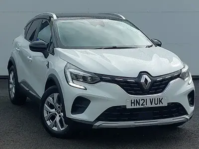 Used Renault Captur Iconic 130 HP (95 kW) 2021 White/black SUV