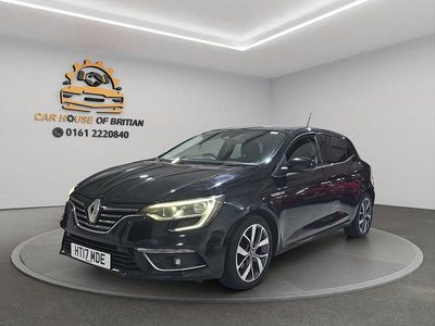 Used Renault Mégane IV Dynamique 130 HP (95 kW) 2017 Black Hatchback