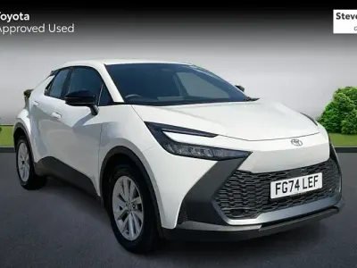 Used Toyota C-HR 140 HP (102 kW) 2026 SUV