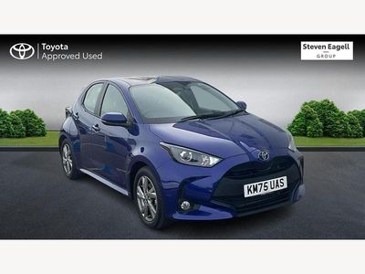 New Toyota Yaris Hybrid 2025 Blue Hatchback
