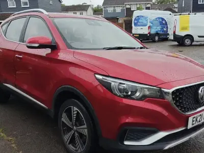 Used MG ZS Exclusive 105 kW (143 HP) 2021 Red SUV