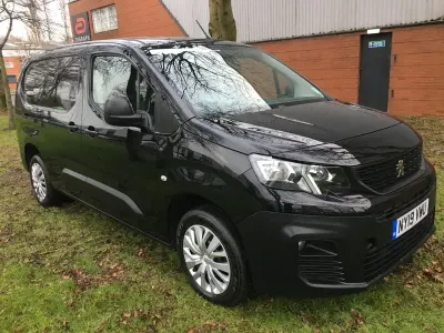 Used Peugeot Partner 131 HP (96 kW) 2019 Black MPV