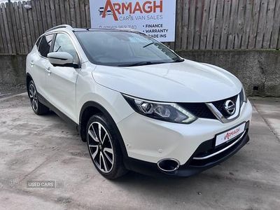 Used Nissan Qashqai Tekna 130 HP (95 kW) 2015 White SUV