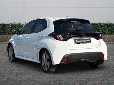Used Toyota Yaris Hybrid 2025 White Hatchback