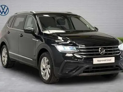 Second-hand VW Tiguan Allspace Life 150 CP (110 kW) 2023 Negru SUV