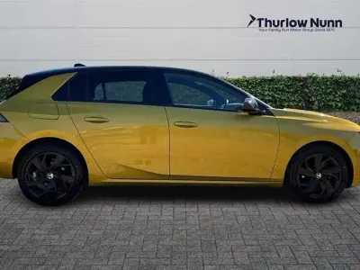 Gebraucht Vauxhall Astra GS Line 130 PS (95 kW) 2022 Gelb Kleinwagen