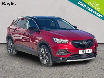 Używany Vauxhall Grandland X Sport 130 KM (95 kW) 2018 Czerwony SUV