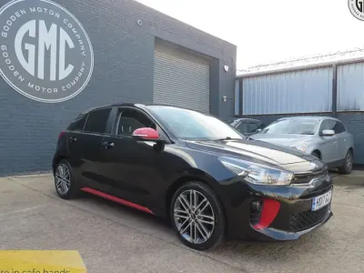 Usado Kia Rio 84 CV (61 kW) 2017 Negro Utilitario