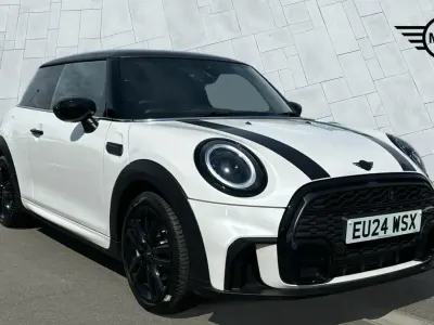 Used Mini Cooper Hatch 136 HP (100 kW) 2024 White Hatchback
