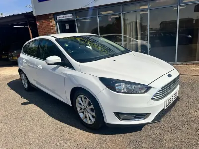 Used Ford Focus Titanium 2015 White Hatchback