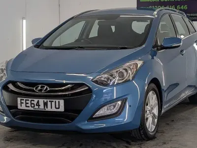 Used Hyundai i30 Style 128 HP (94 kW) 2014 Blue Estate