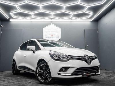 Used Renault Clio IV Iconic 2018 White Hatchback