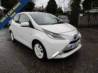 White Used 2016 Toyota Aygo X-pure Hatchback | £6,500 (Fair price)