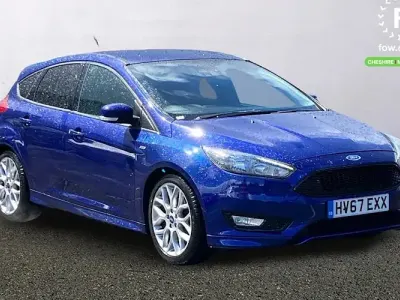 Used Ford Focus ST-Line 125 HP (91 kW) 2016 Blue Hatchback
