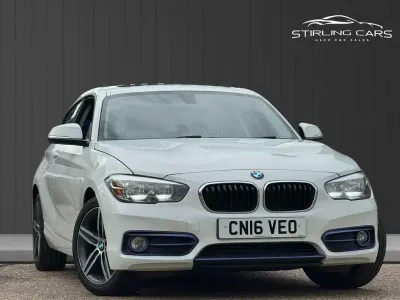 Used BMW 118 Sport Line 136 HP (100 kW) 2016 White Hatchback