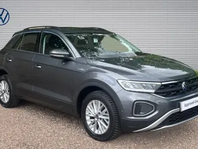 Used VW T-Roc Life 150 HP (110 kW) 2024 SUV