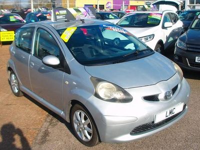 Used Toyota Aygo Platinum 67 HP (49 kW) 2008 Silver Hatchback