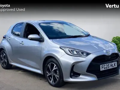 Used Toyota Yaris Design 116 HP (85 kW) 2025 Silver Hatchback