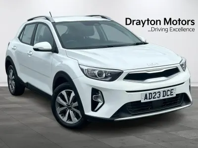 Used Kia Stonic 99 HP (72 kW) 2023 White SUV