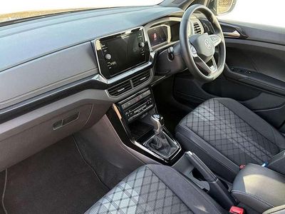 Usado VW T-Cross Black Edition 115 HP (84 kW) 2025 Cinzento SUV