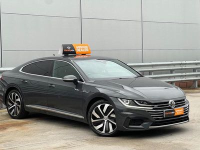 Usado VW Arteon R-line 150 HP (110 kW) 2019 Cinzento Citadino