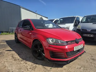 Used VW Golf VII GTI 2014 Red Hatchback