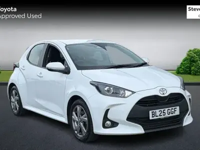 Used Toyota Yaris 116 HP (85 kW) 2025 White Hatchback