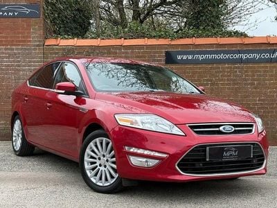 Used Ford Mondeo Business Edition 115 HP (84 kW) 2013 Red Hatchback