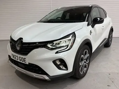 Used Renault Captur Techno 143 HP (105 kW) 2023 White/black SUV