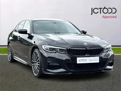 Begagnad BMW 330e M Sport 288 HK (211 kW) 2019 Svart Sedan