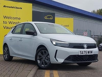 New Vauxhall Corsa Design Edition 100 HP (73 kW) 2025 White Hatchback